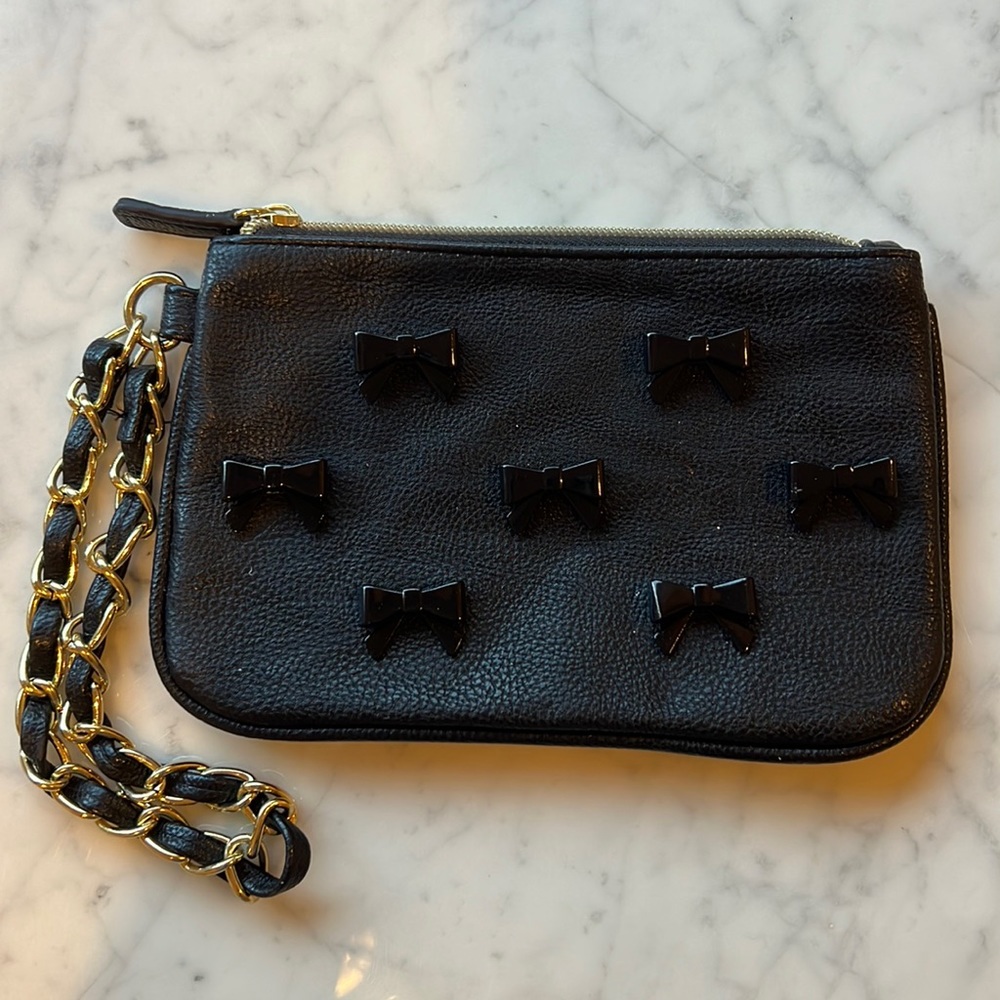 Betsey Johnson - Black Wristlet with Bows and Gold Chain